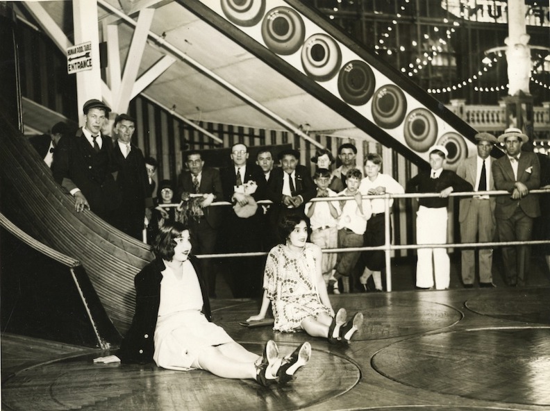 The Flopper Ride Coney Island Blowhole Theatre – A New Yorker State of Mind